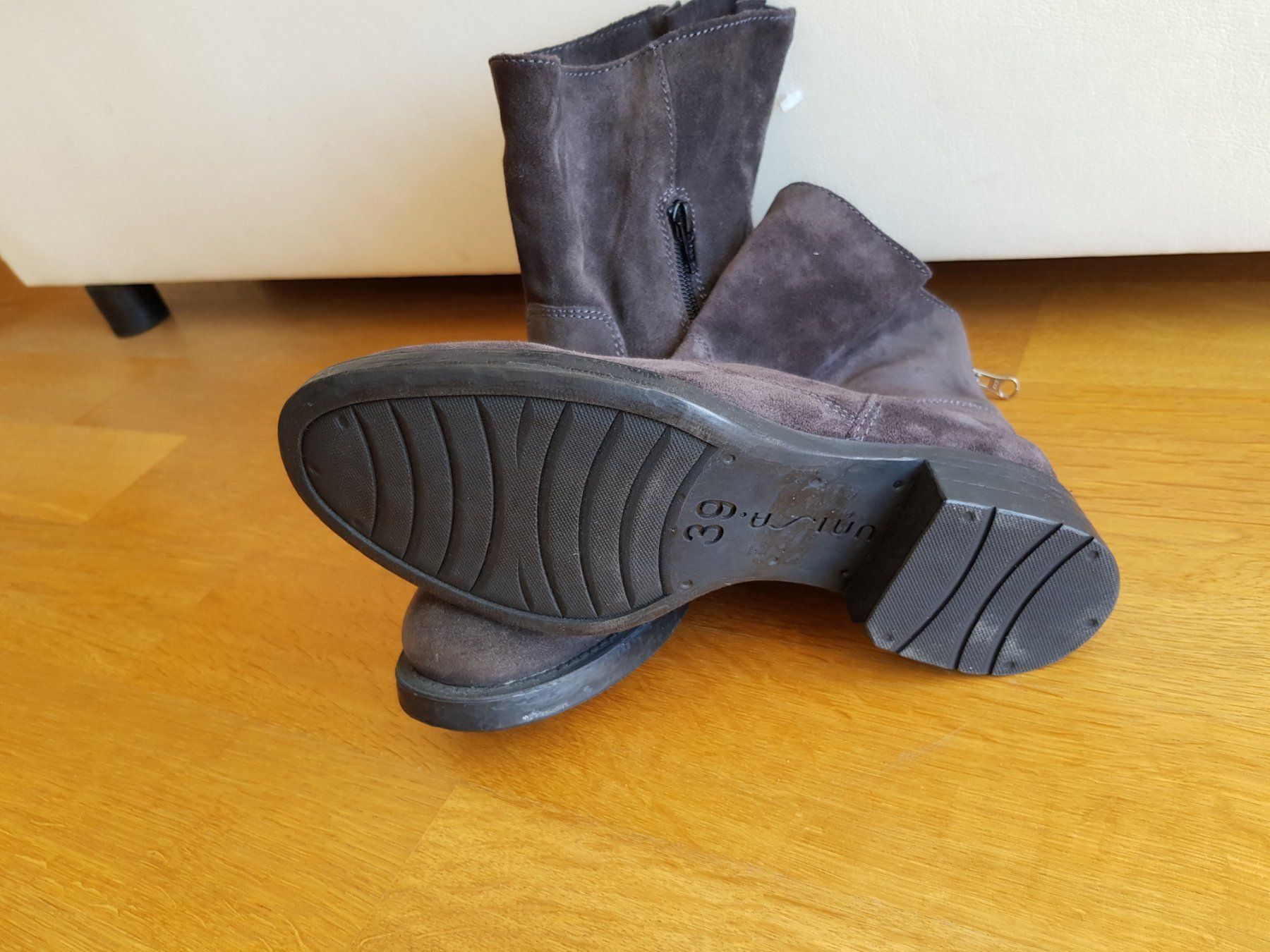 Unisa Damenschuhe: Unisa Veloursleder Stiefel Gr.39 – Neu und originalverpackt aus Reinach AG von innamac 7