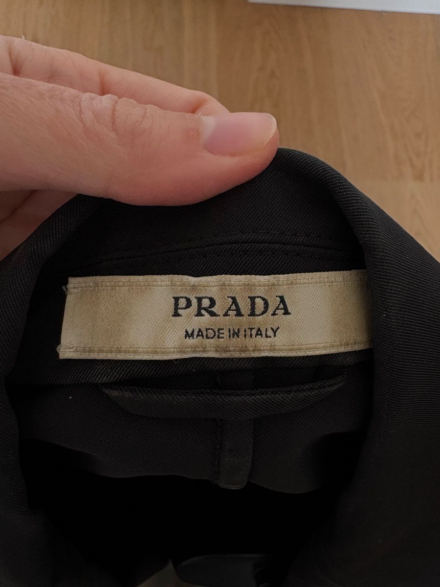 Prada Giacche: Prada nylon jacket  – Usato da St. Gallen venduto da ott_f827 5