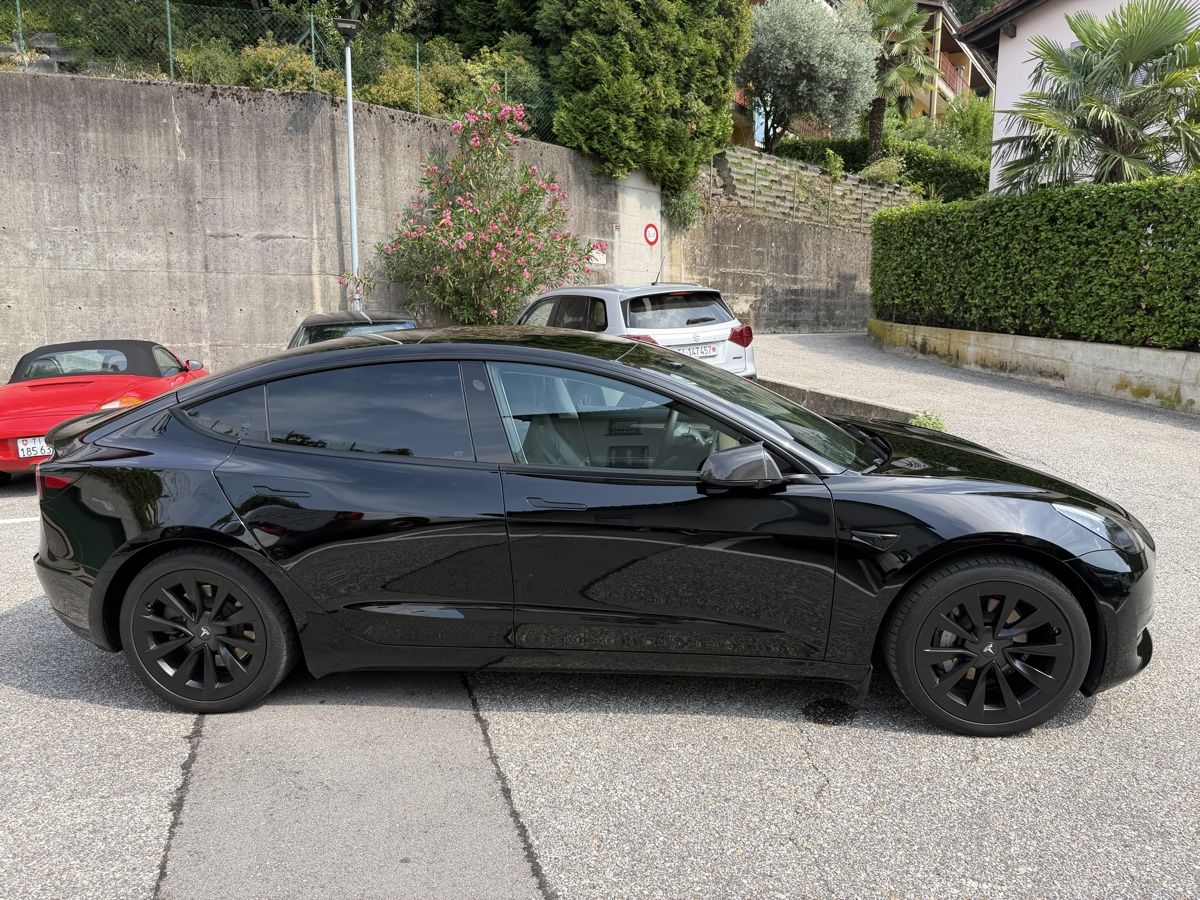 Tesla Autos: Tesla Model 3 RWD – D'occasion à Pregassona par Mixerfly_87 3