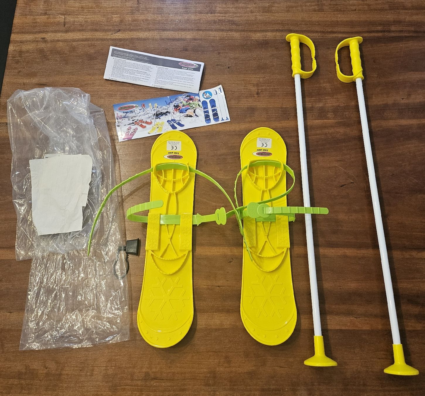 Skis: Jamara Funny Carve Schneerutscher – Neu (gemäss Beschreibung) aus Baar von Naedels-Kreationen