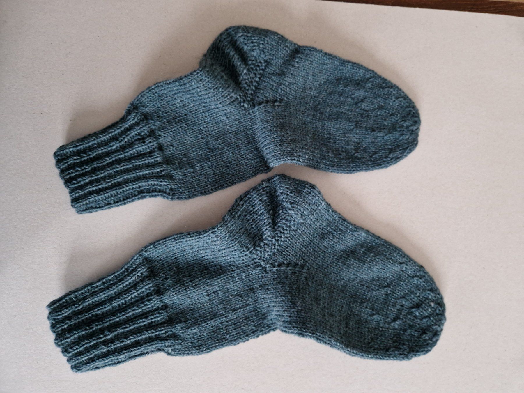 Chaussettes: handgestrickte Socken Gr. 37 – Neuf (Voir description) à Ursenbach par gruenblau