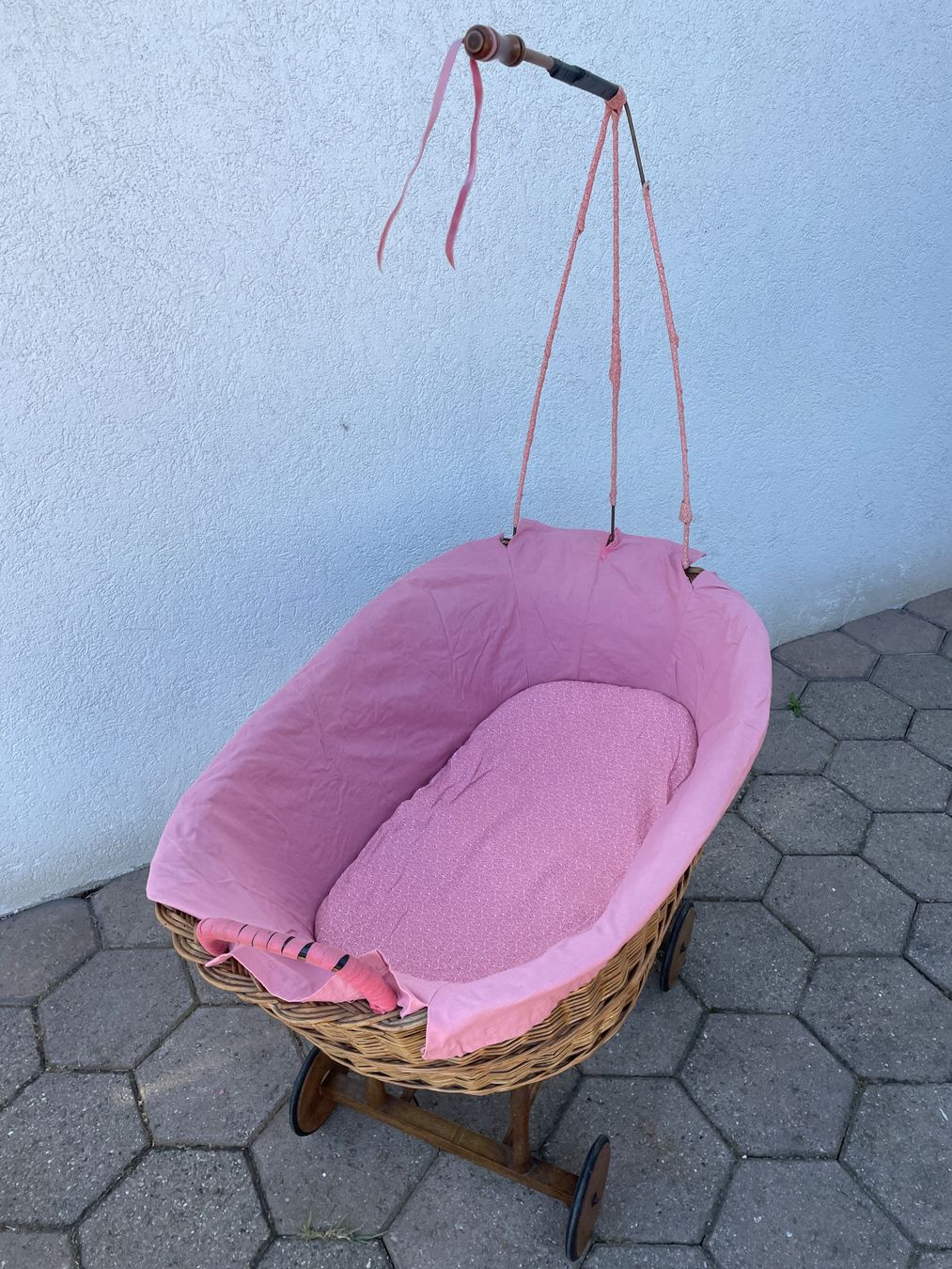 Berceaux: Kinderstubenwagen – D'occasion à Walliswil b.Wangen par Stockente33 1