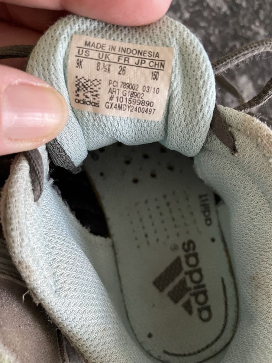 Adidas Scarpe per ragazzi: Adidas Kinderschuhe, Grösse 26  ! – Usato da Niederlenz venduto da wuermli83 3
