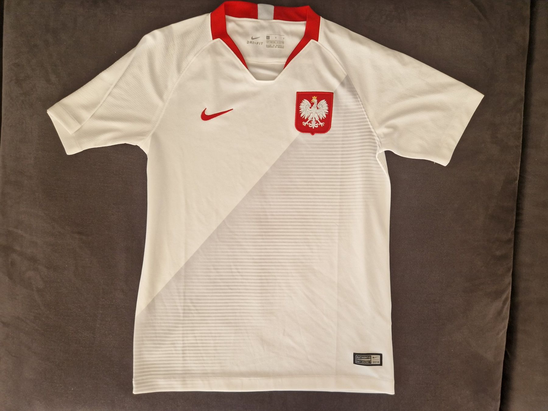 Nike Canottiere & Pantaloni: Pologne maillot original - Taille 147-158 cm – Nuovo (secondo la descrizione) da Villars-sur-Glâne venduto da Mark_988