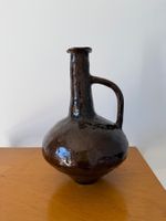 Vase Handaufbau dunkelbraun, anonym signiert