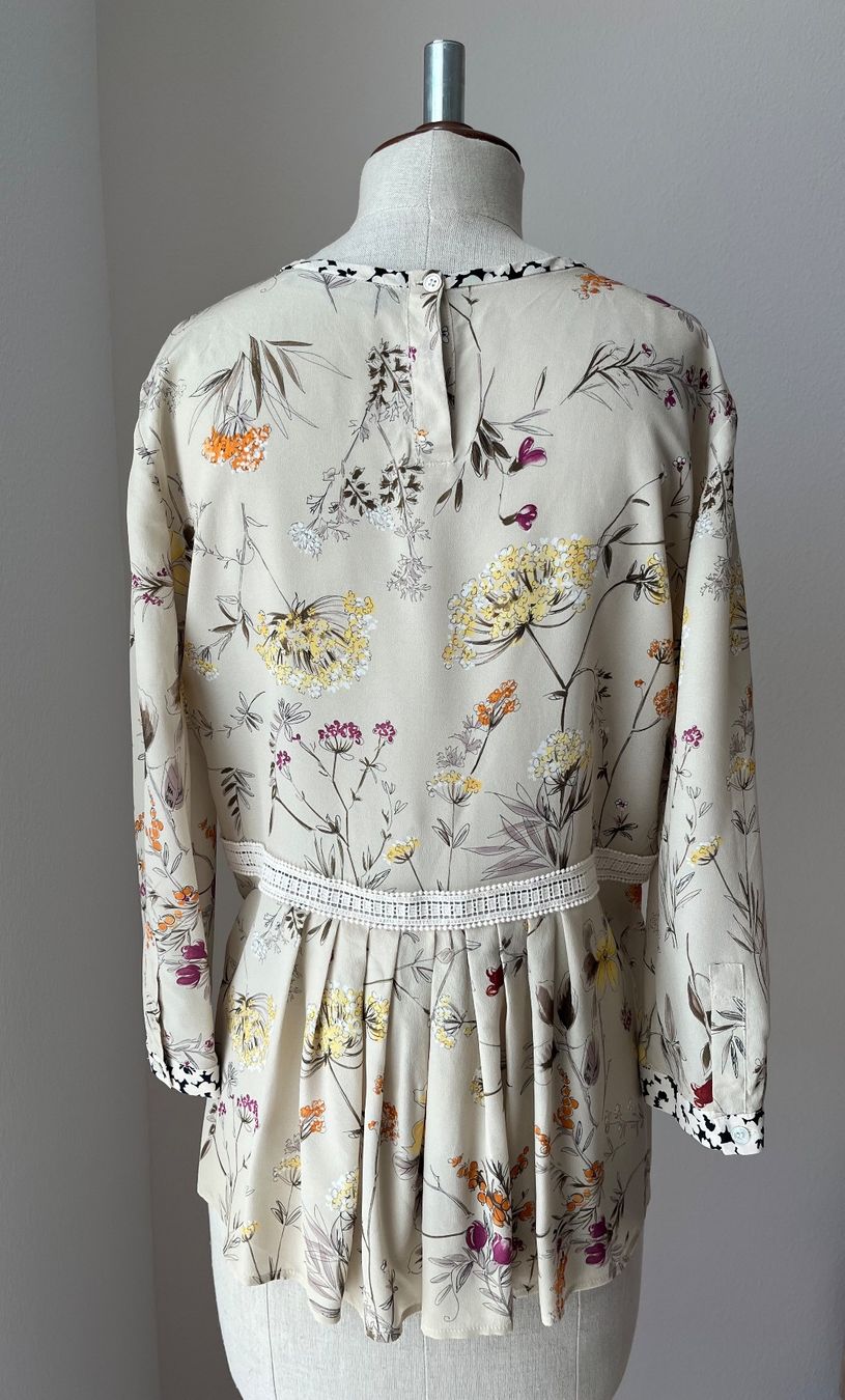 Max Mara Camicette: WEEKEND MaxMara Seidenbluse Bluse Seide – Usato da Allschwil venduto da millefiori3 3