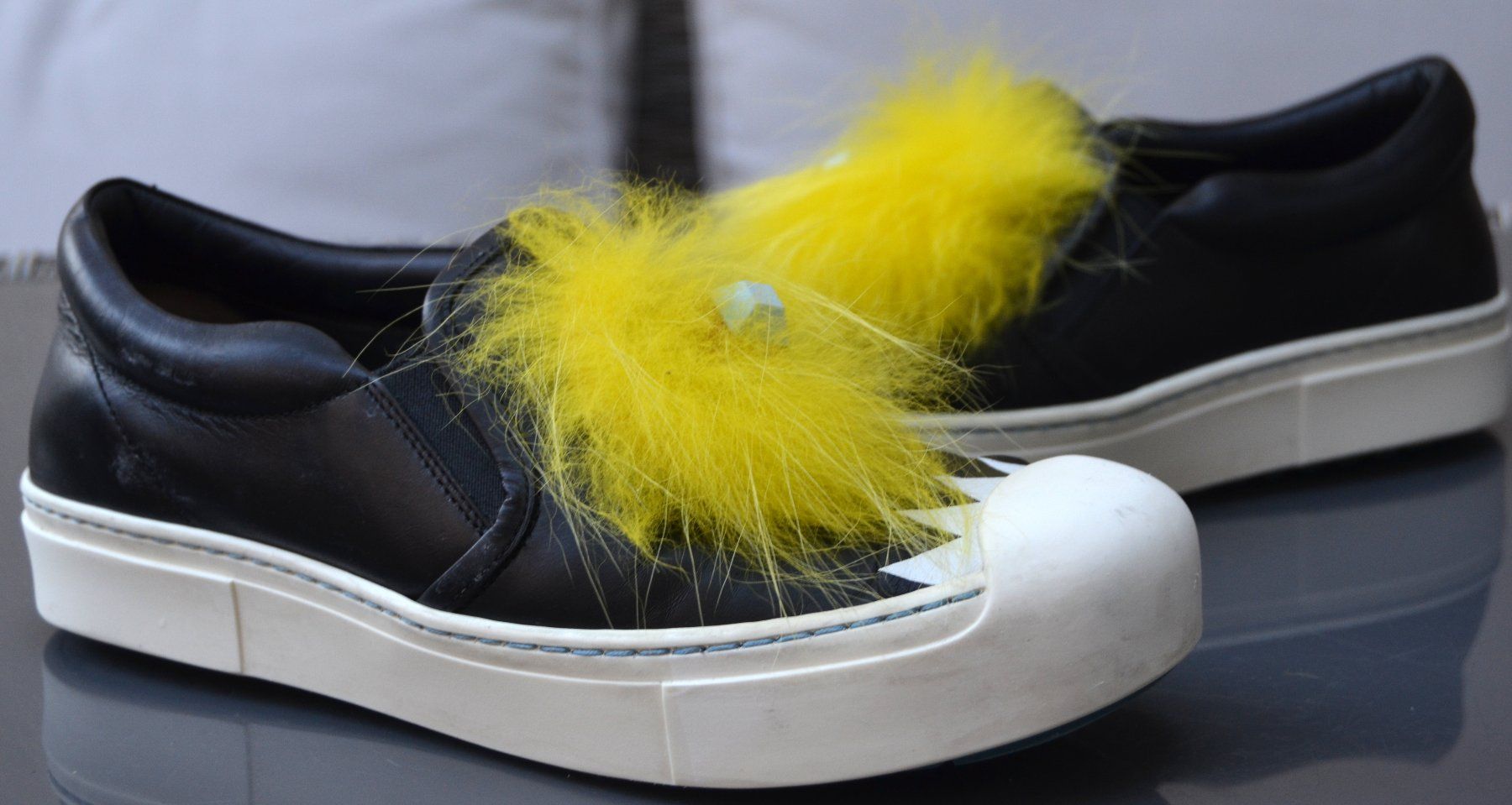 Fendi Damenschuhe: Fendi Monster Sneakers 36 – Gebraucht aus Collonges von Auganien 4