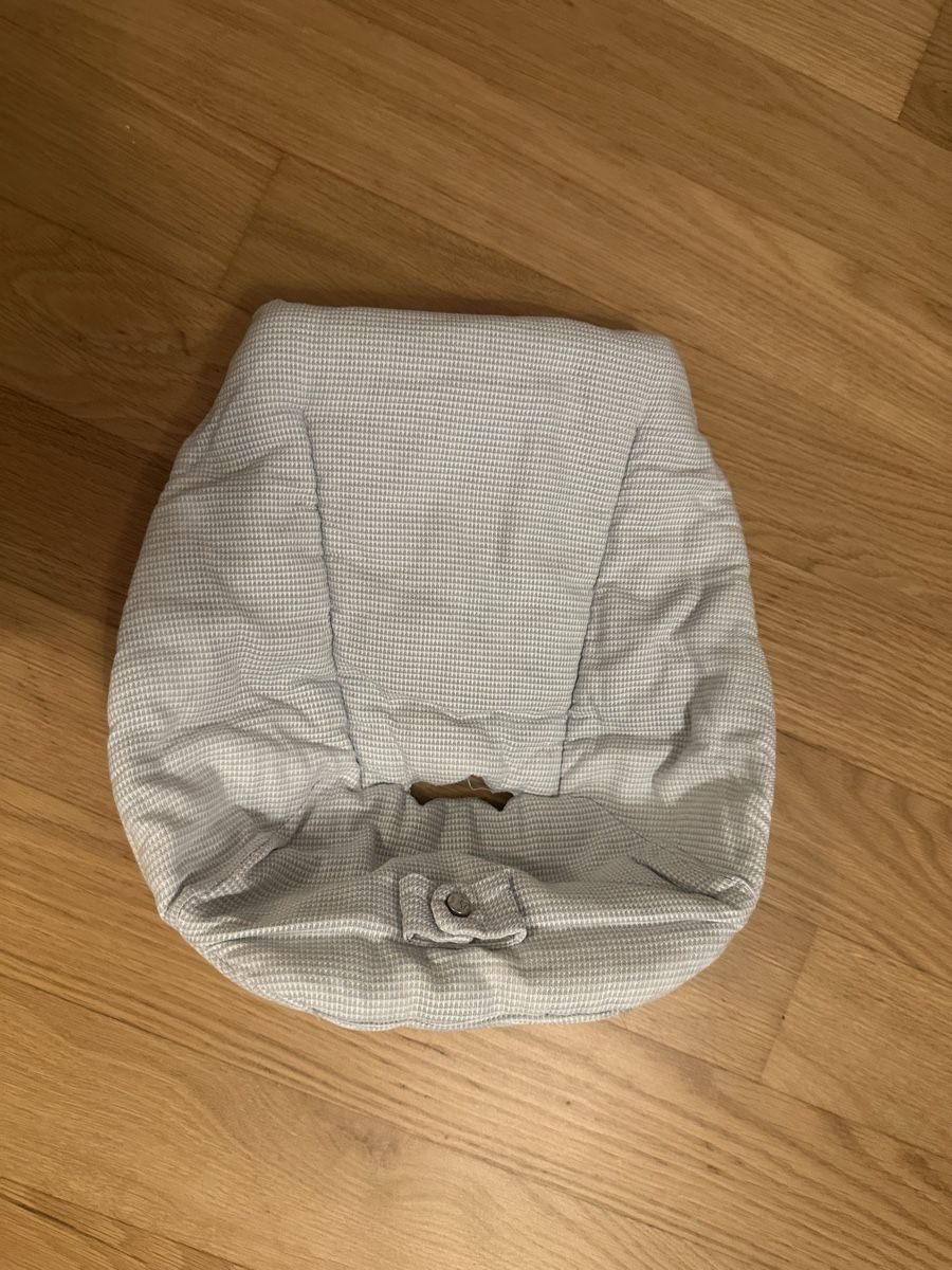 Stokke Coussins: STOKKE Sitzkissen – D'occasion à Birr par man_g8dt