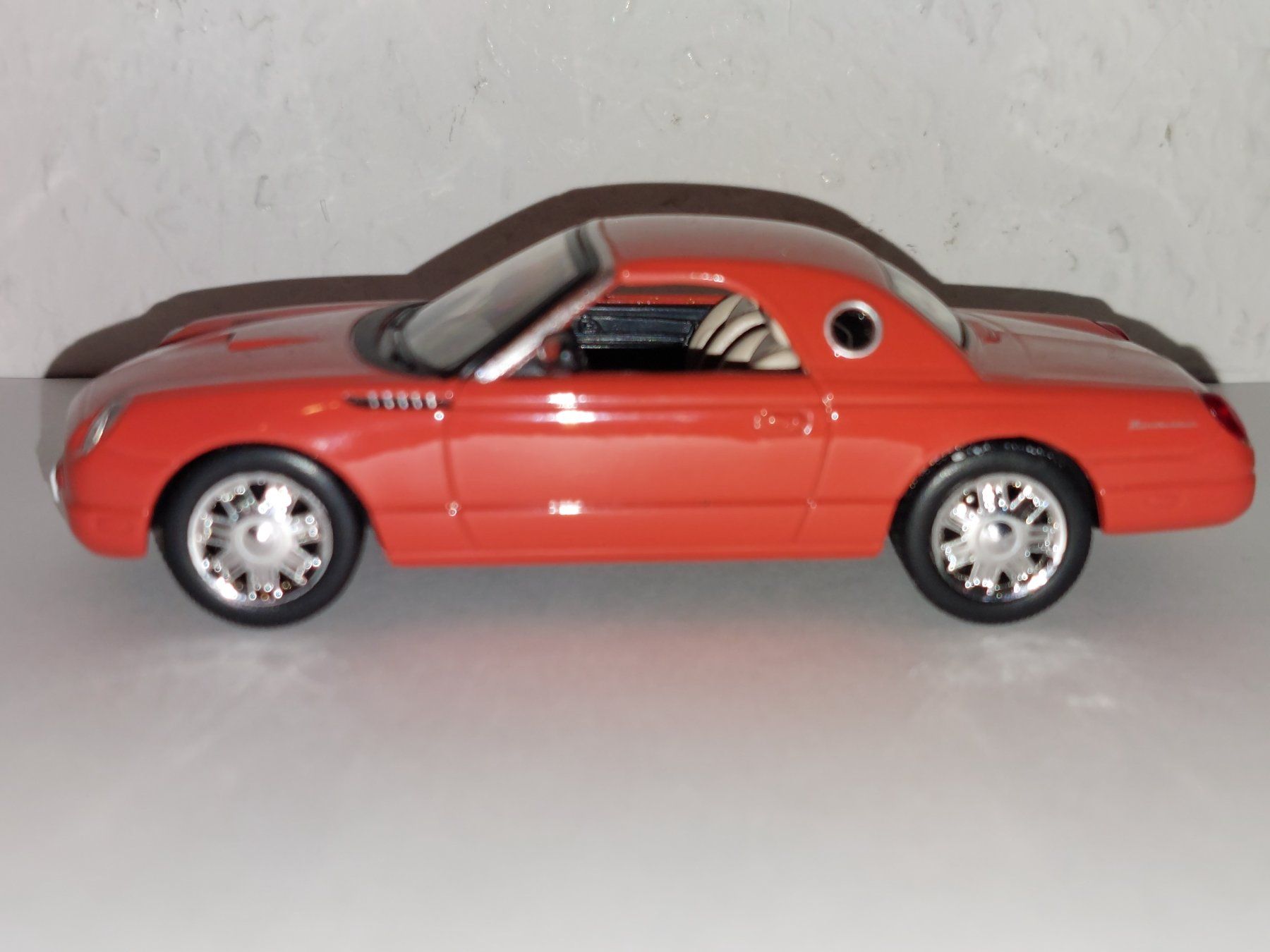 Ford Modellini d'auto: Ford Thunderbird 1:43 Universal Hobbies – Usato da Diegten venduto da isetta590 1