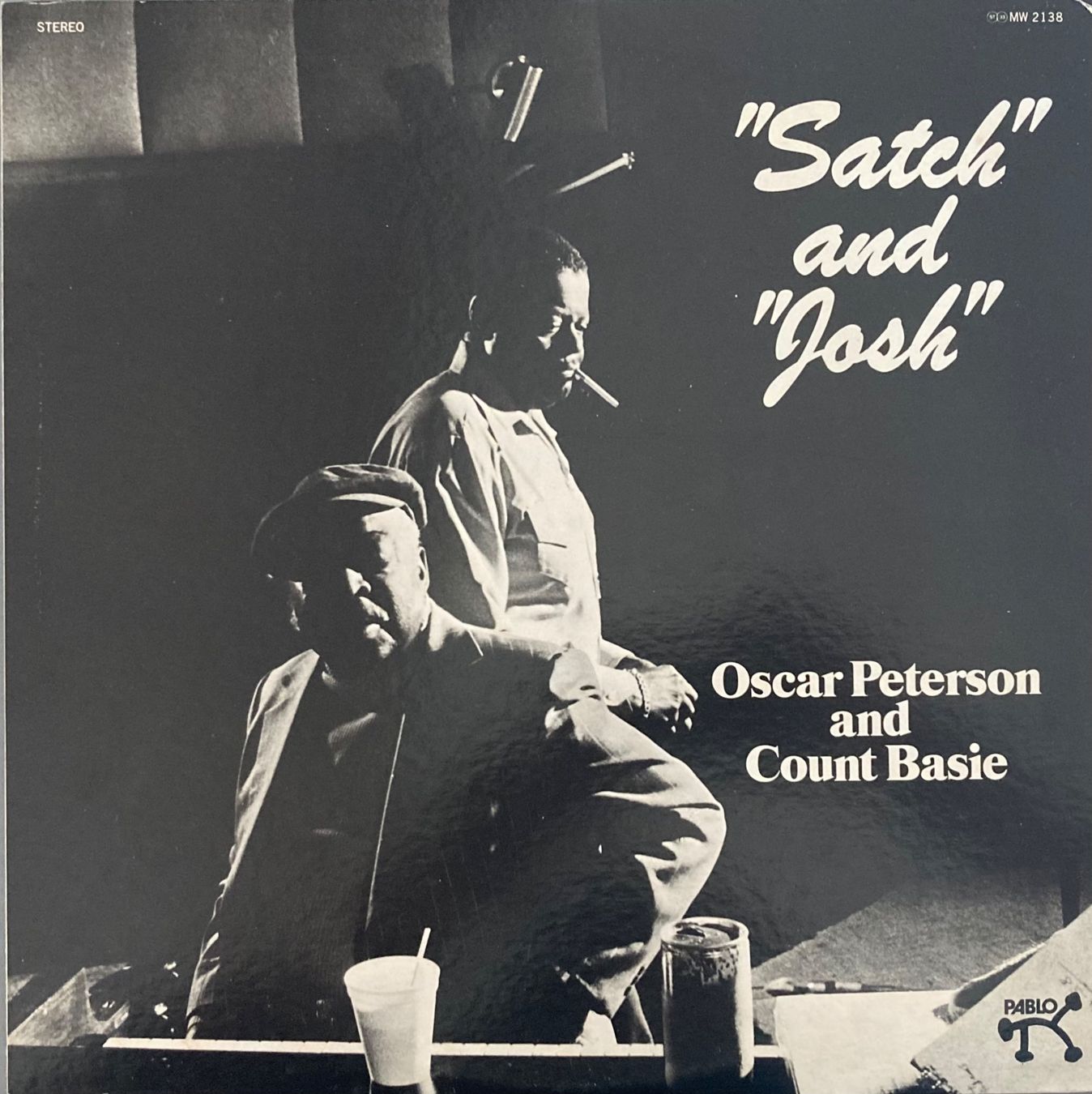 Dischi in vinile: OSCAR PETERSON AND COUNT BASIE - SATCH AND JOSH – Usato da Poliez-Pittet venduto da Newtown-Records