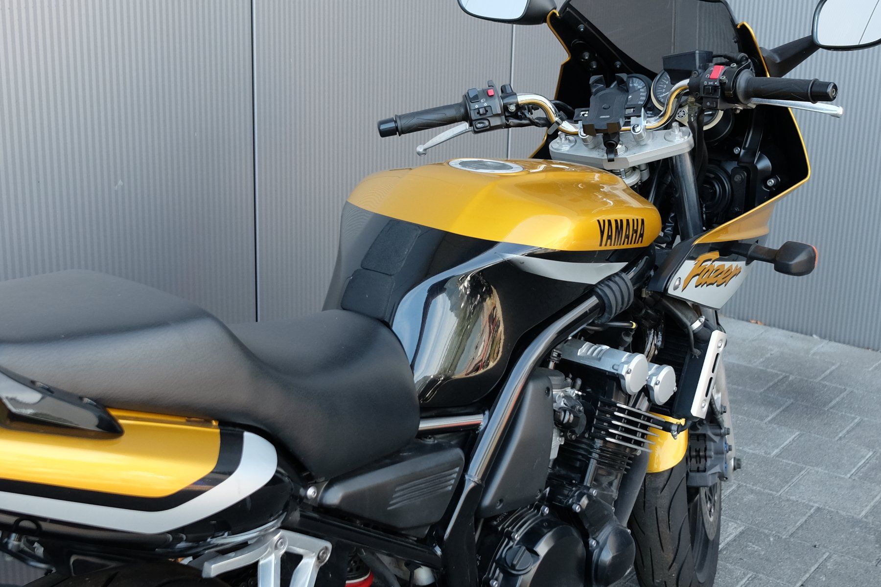 Yamaha Touring: Yamaha FZS600 – Usato da Sargans venduto da pirelli146 6