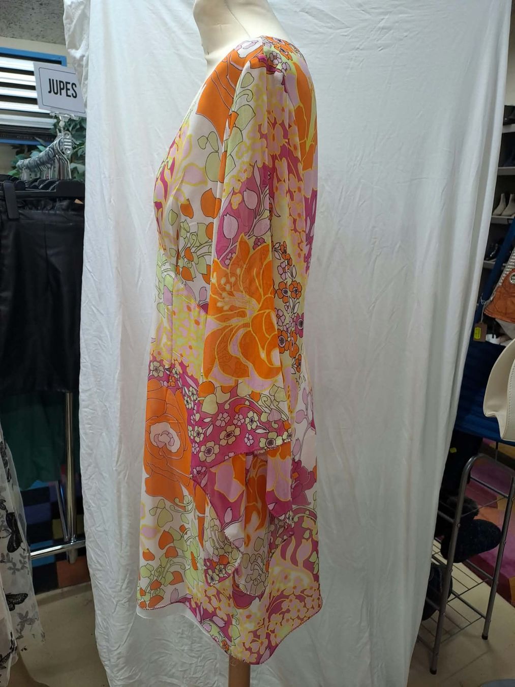 Moschino Robes: Robe Moschino – D'occasion à La Chaux-de-Fonds par Emmaus2300CDF 1