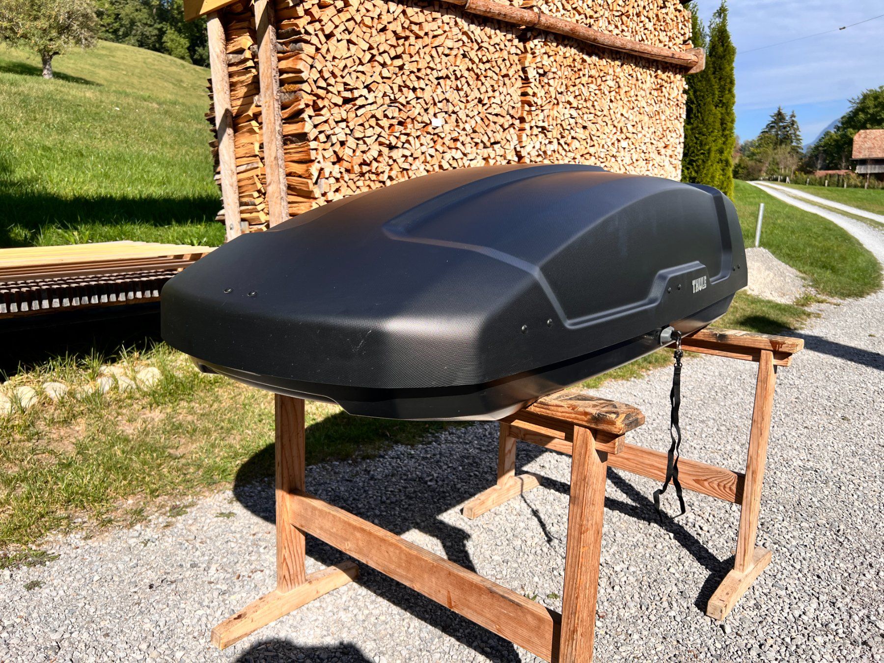 Thule Coffres de toit: Dachbox Thule Force XT M – D'occasion à Stalden (Sarnen) par HB9EFM