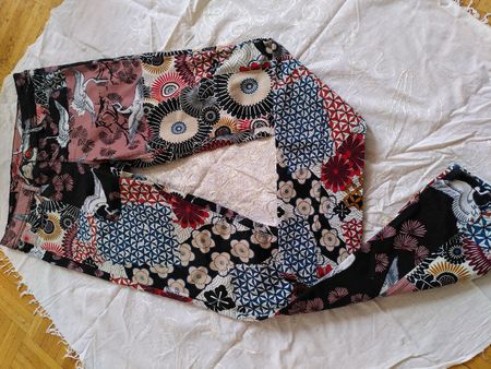 Hose mit Kranichmuster, Desigual,Grösse M, sehr skinny
