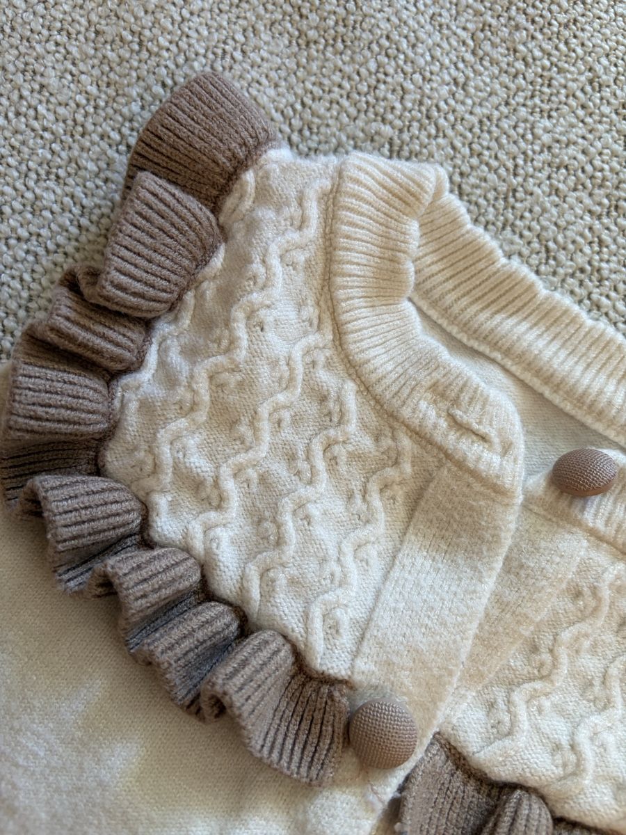 Maglioni & Felpe: Kinder Strickweste beige size 68 – Usato da Zürich venduto da dor_9l9g 1