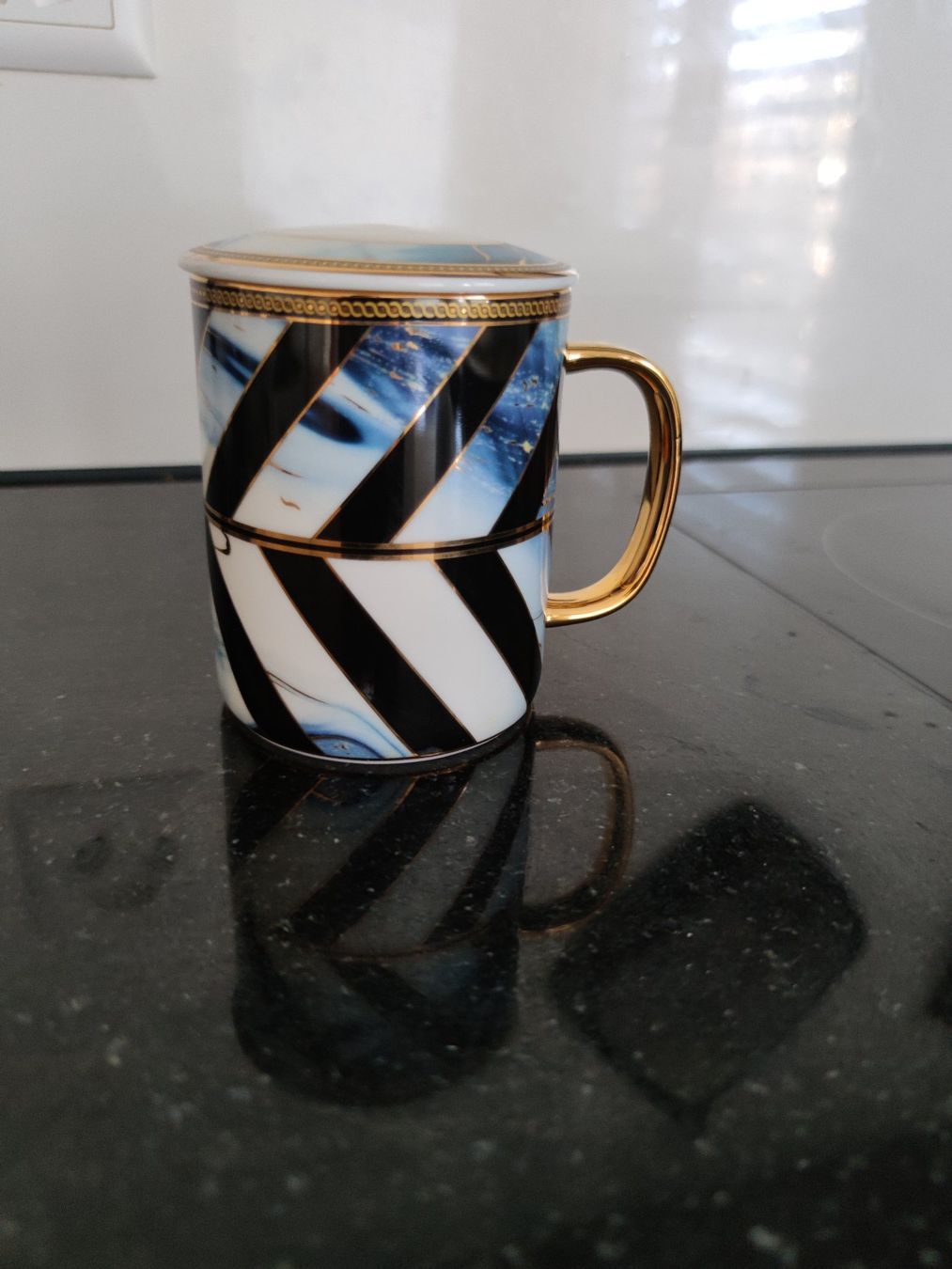 Tassen: Tasse Teetasse Gold Blau – Gebraucht aus Bern von Maronn