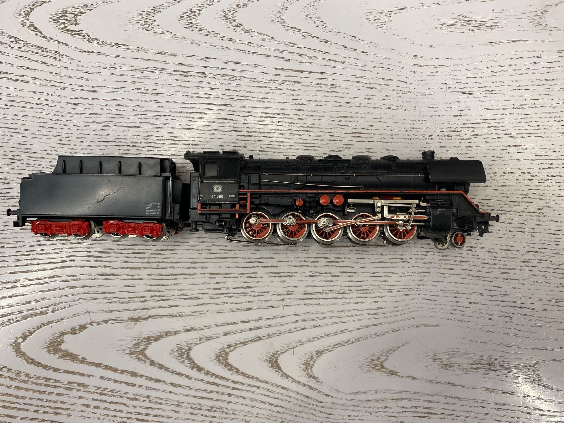 Märklin Modelleisenbahnen: Märklin 3047 DB BR 44 TELEX OVP – Gebraucht aus Lupsingen von New-Haven 2