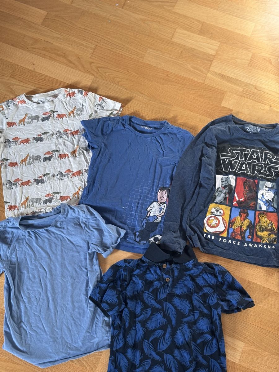 Camicie, T-shirt & Polo: 5 Jungen Shirts 134 – Usato da Wädenswil venduto da dorodi