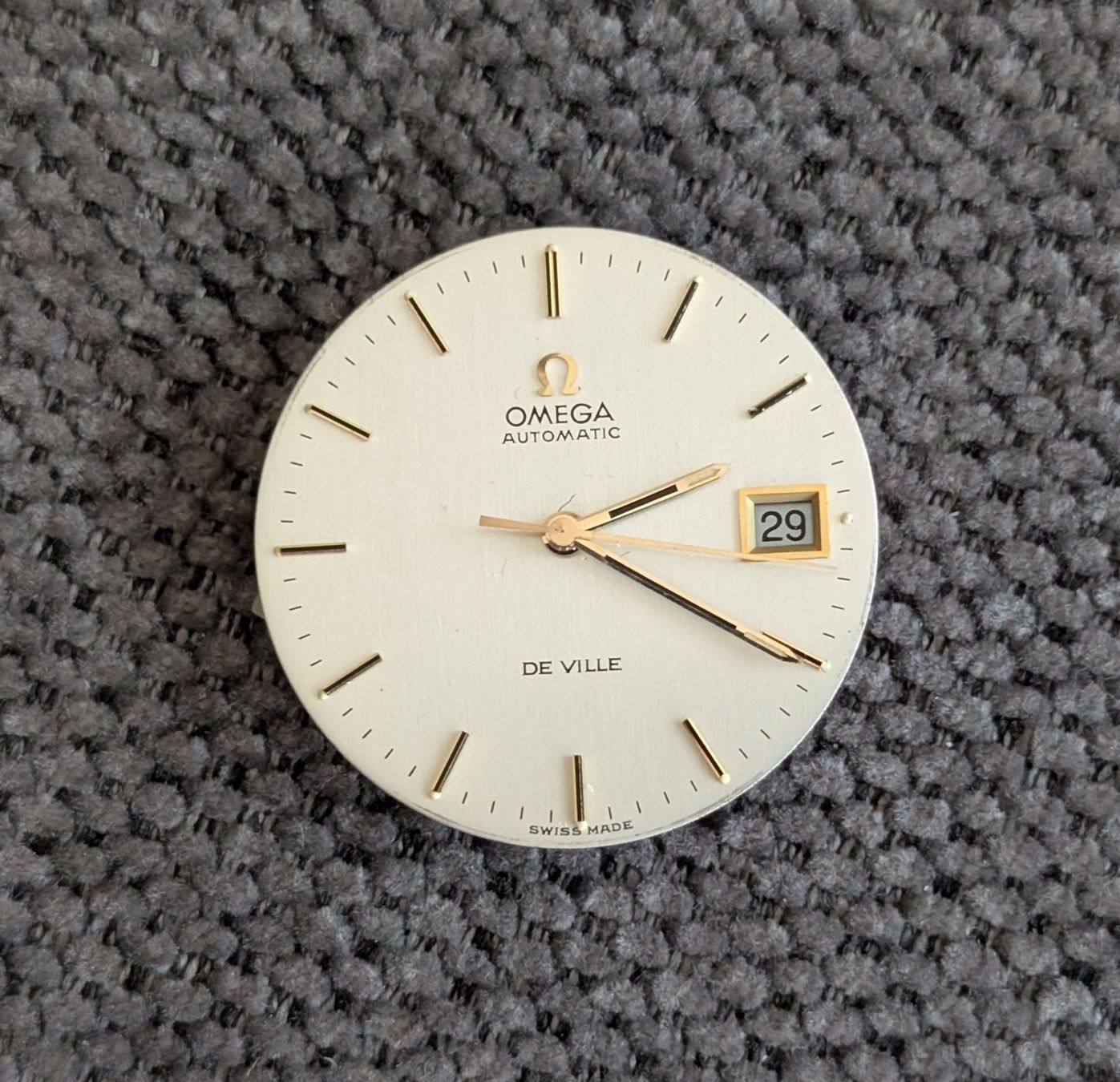 Omega Orologi: Omega Werk  Cal. 1002   Unruhe ok – Difettoso da Oberbüren venduto da Space20