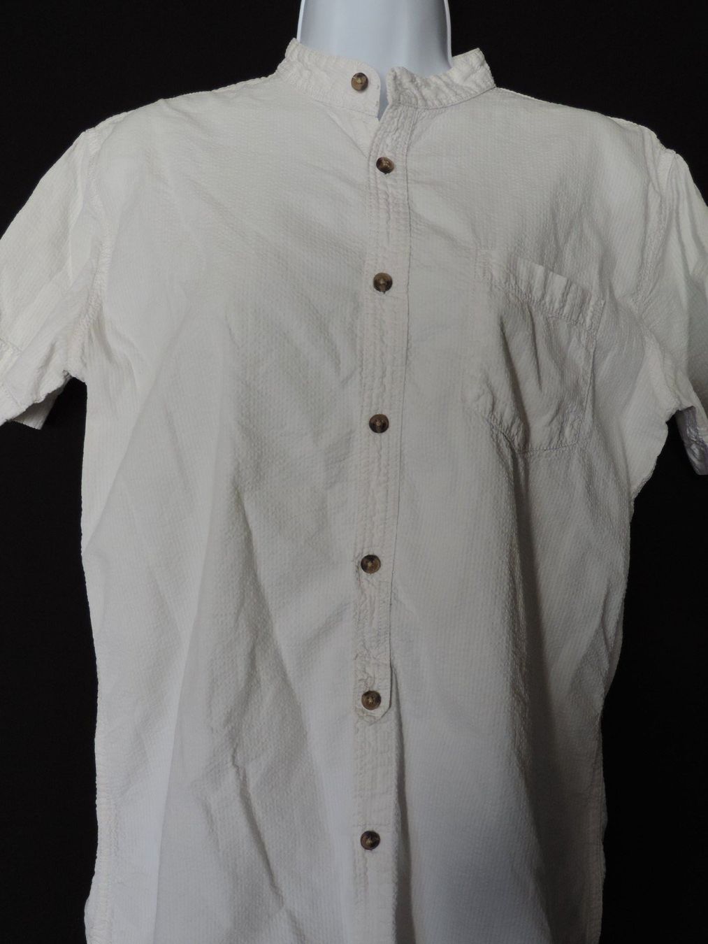 Chemises: chemise blanche avec léger relief – D'occasion à Genève par Axelle333 5