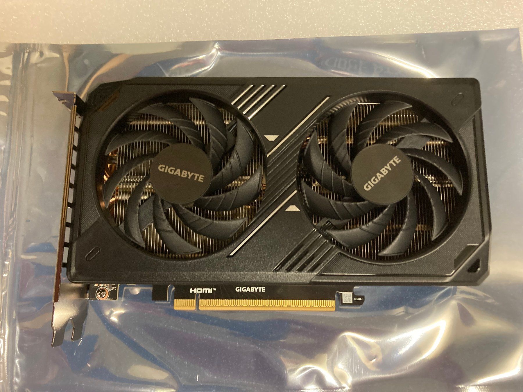 Nvidia Schede grafiche: Gigabyte GeForce RTX 5060 Windforce MAX OC 8GB neu – Nuovo (secondo la descrizione) da Wettingen venduto da Schabernack_sam