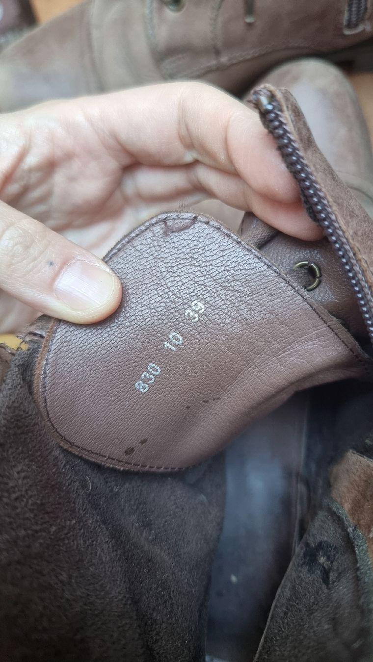 Damenschuhe: Bottines à lacets et fermeture éclair marron taille 39 – Gebraucht aus Vevey von Lapetiteclairiere 5