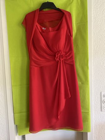 Kleid inkl. Stola für Feste 💃und Parties Gr. 48, wie neu
