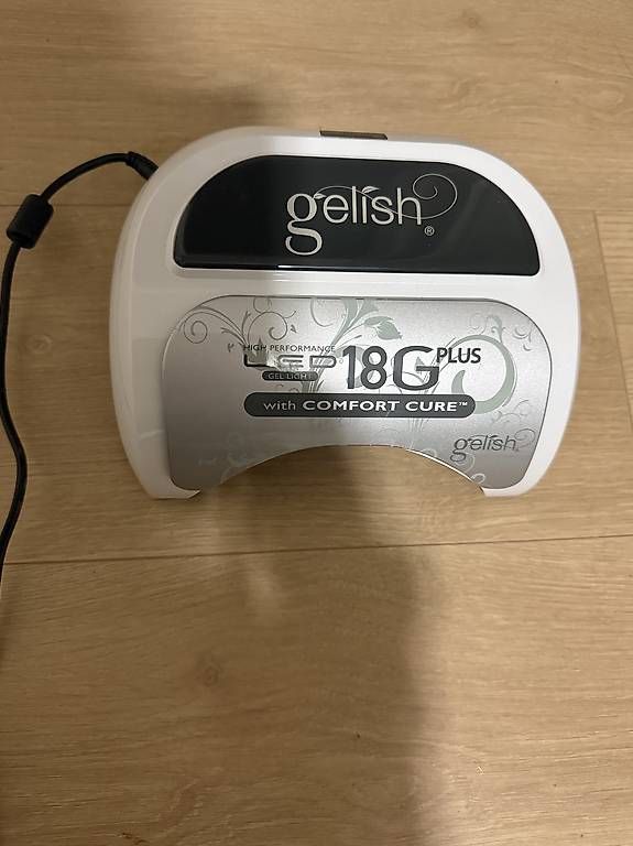 Unghie finte: Gelish led 18G plus professional – Nuovo (secondo la descrizione) da Locarno venduto da Debi816 1