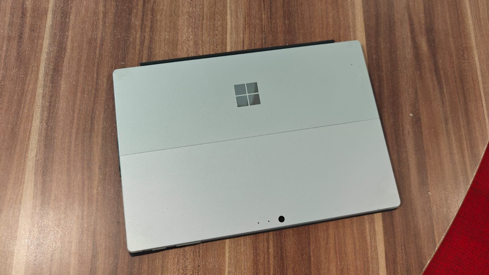 Microsoft Tablet PC: Microsoft Surface Pro 5 - Displayglas gebrochen – Difettoso da Brig venduto da budgetcomputer 2