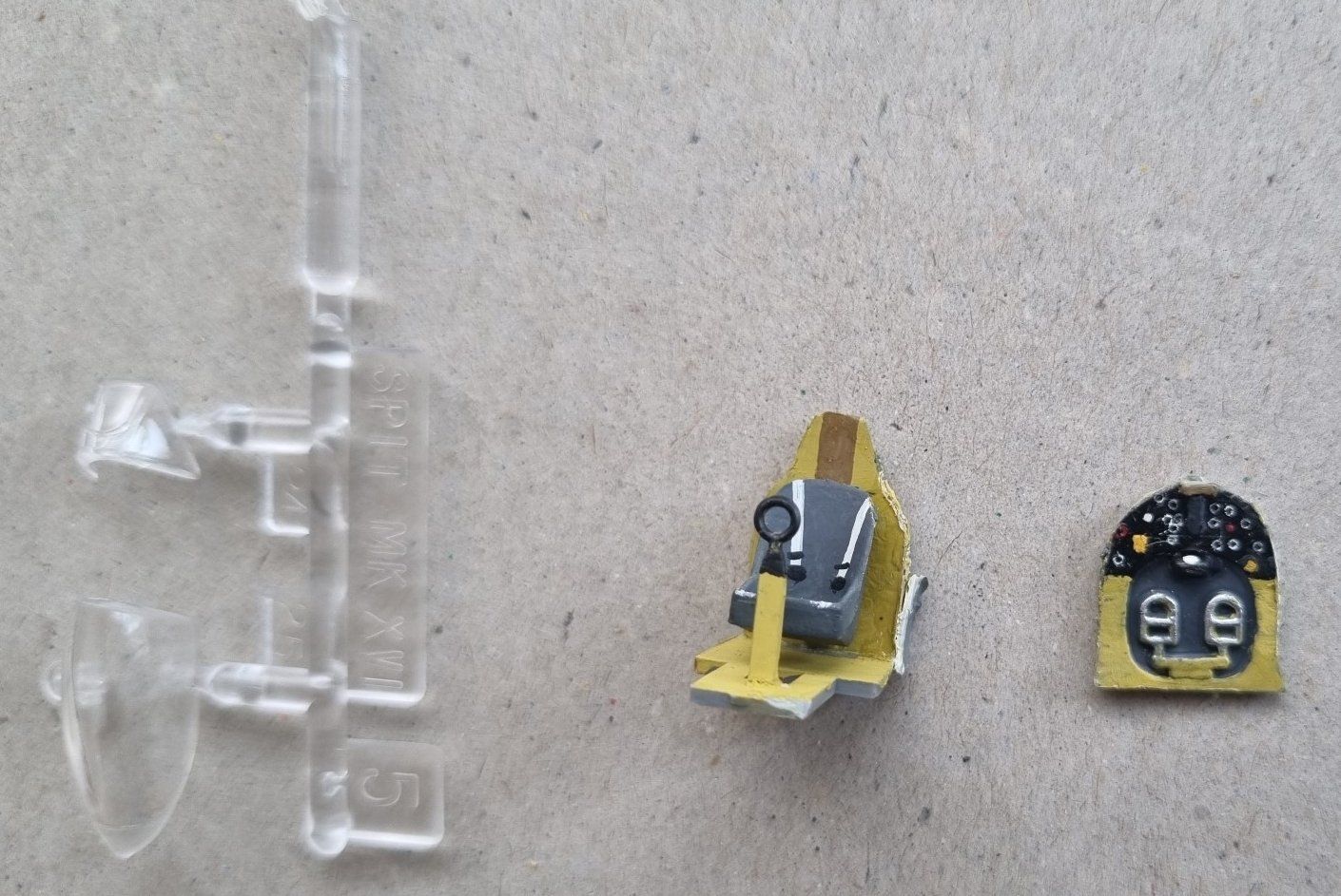Heller Kit di modellismo & Modellini statici: 1/72 Heller Spitfire MK XVI E (282) – Usato da Grand-Lancy venduto da LFW 4