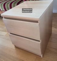 Nachttisch aus Holz mit 2 Schubladen