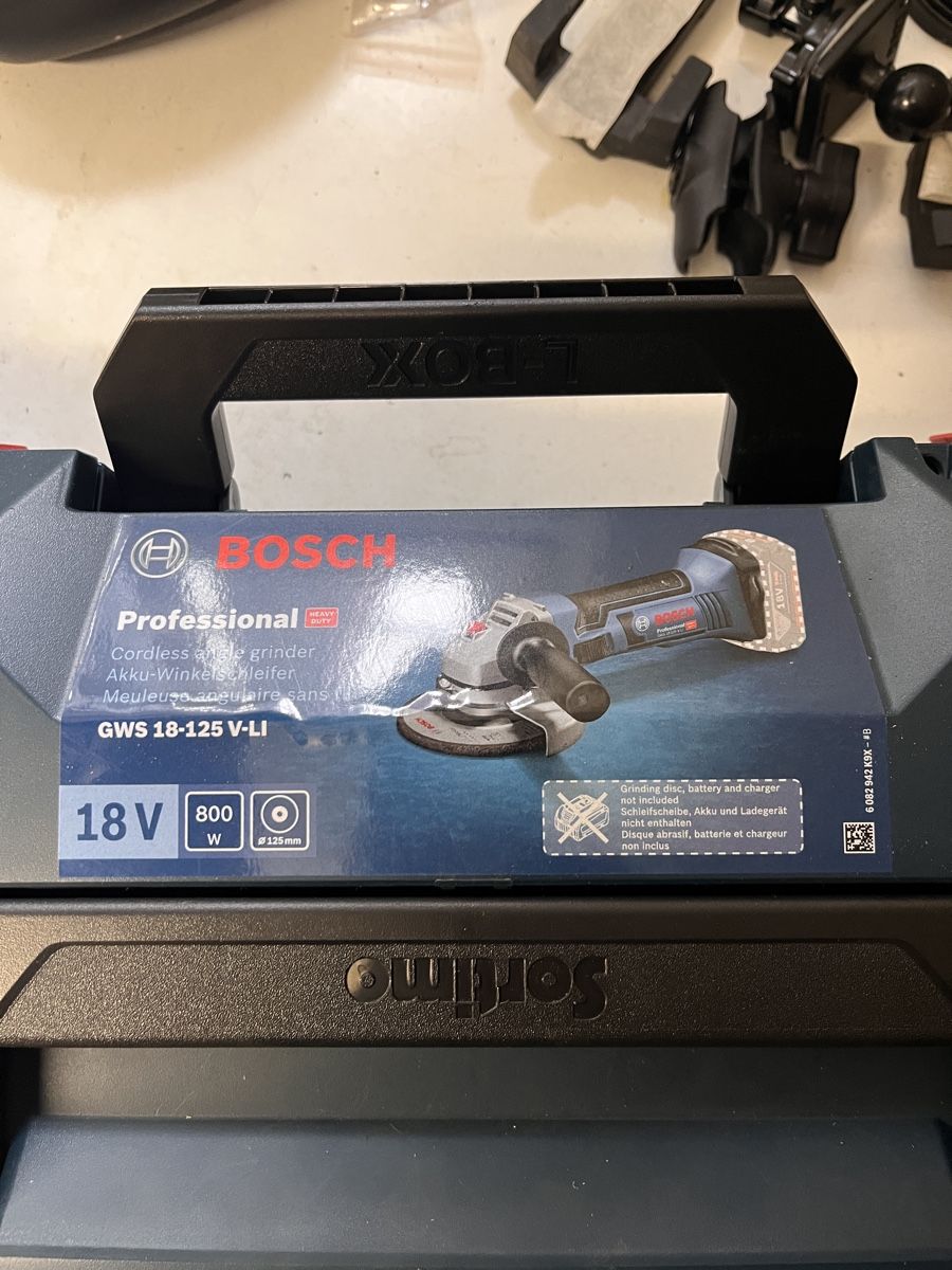 Bosch Smerigliatrici & Lucidatrici: Bosch Akku Winkelschleifer – Usato da Gerlafingen venduto da jerry50u