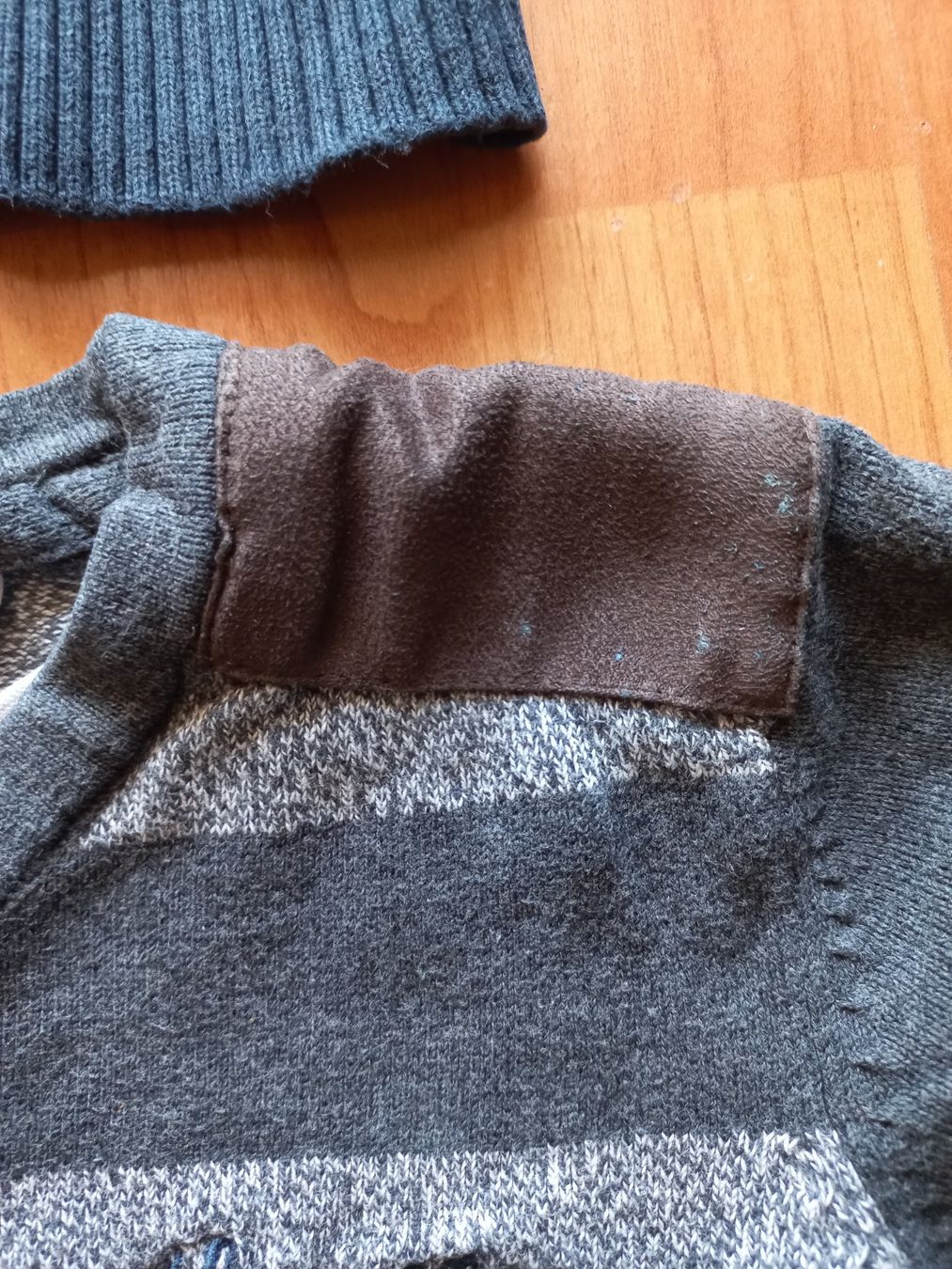 Lotti & Set di vestiti: Jungs Pulli Set Gr. 116-122 – Usato da Arbon venduto da rispi89 1