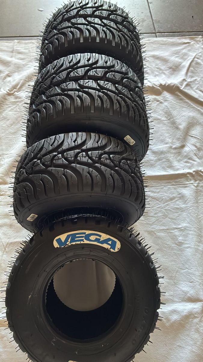 Karts: Vega W6 Regen – Neu und originalverpackt aus Heimberg von MHPerformance