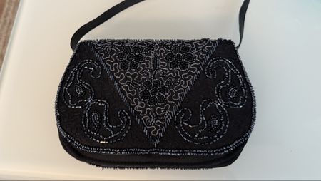 Elegante Vintage Handtasche mit Perlen-Applikation, Schwarz