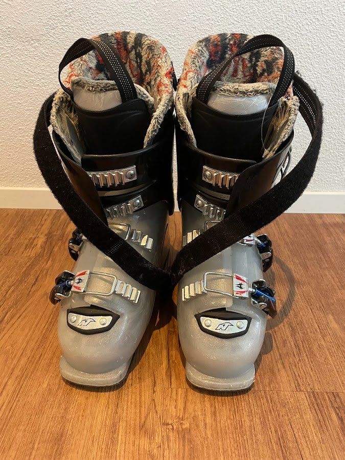 Scarpe per ragazzi: Skischuhe – Usato da Unterägeri venduto da gai_mj5l
