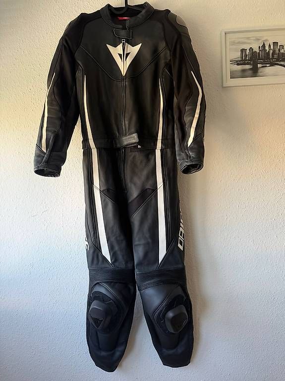 Dainese Giacche: Dainese femme cuir – Usato da Meyrin venduto da Ernes.01 4
