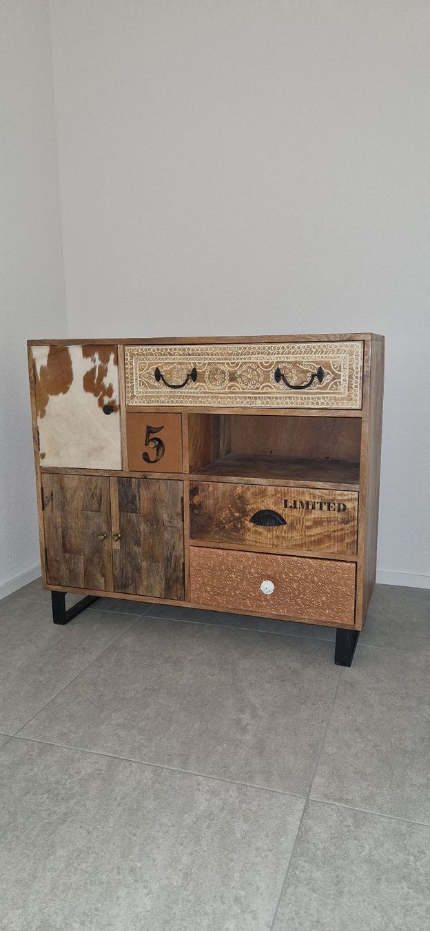 Cassettiere: Kommode Holz mit Schubladen ab SFr. 1.- – Usato da Uesslingen venduto da w3r3n2