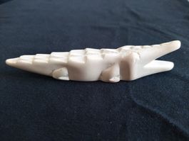Petite statuette de crocodile ou aligator, sculpté à la main