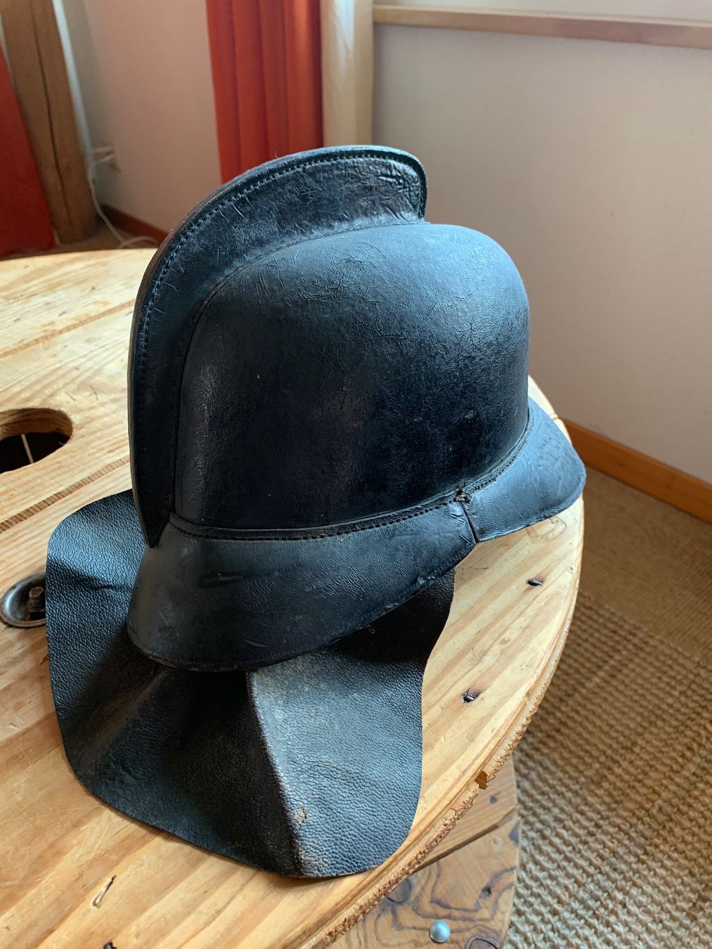 Vêtements & accessoires anciens: Alter Helm – D'occasion à Bibern SO par wecafra 2
