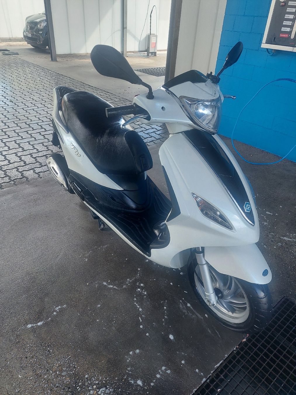 Piaggio Scooter: Piaggio Fly 125 i.e 3V – Usato da Winterthur venduto da ale_t766 2