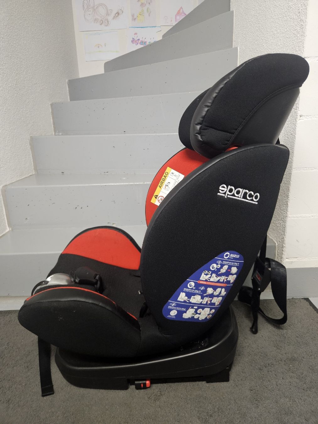 Sparco Auto-Kindersitze: Sparco Kindersitz rot – Gebraucht aus Attikon von is-f 3