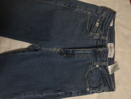 Jean Calvin Klein, taille 27, parfait pour l'été!