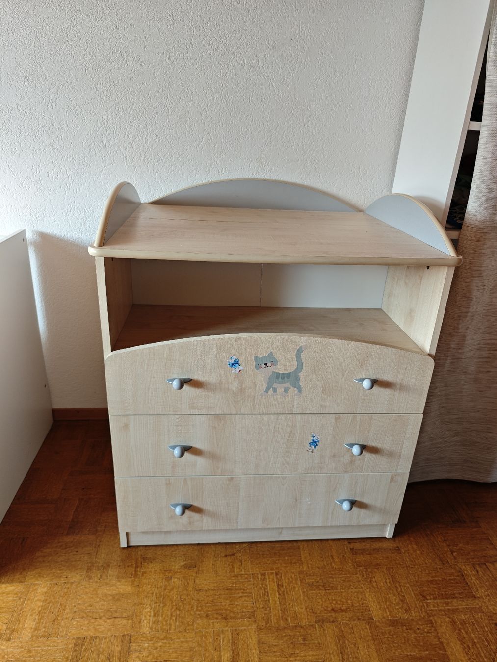 Wickeltisch & Zubehör: Table à Langer  – Gebraucht aus Broc von jcr_5cqy