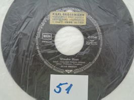 4 Vinyl Singles – Elvis Presley - Vintage
