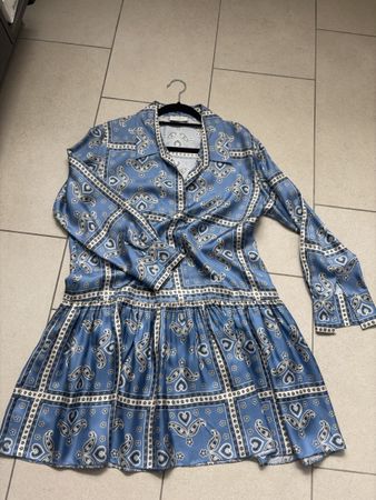 Sandro Paris Blaues Seidenkleid mit Bandana-Muster Gr. 36-38