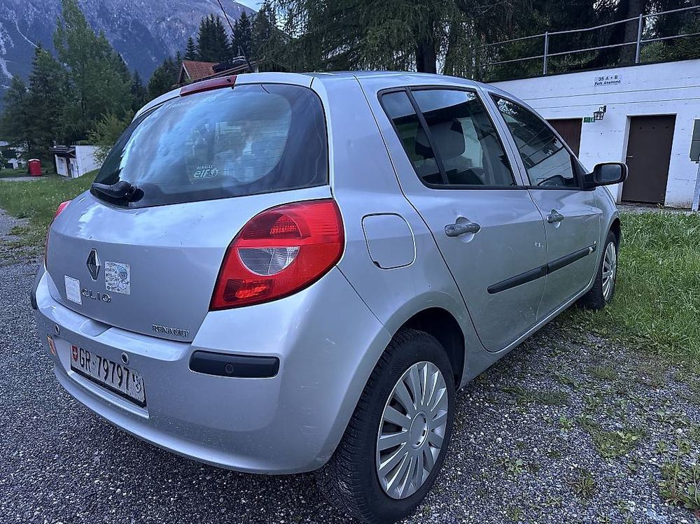 Automobili: Renault Clio 1.6 MFK 06.2025 – Usato da Schiers venduto da Ayda34 3