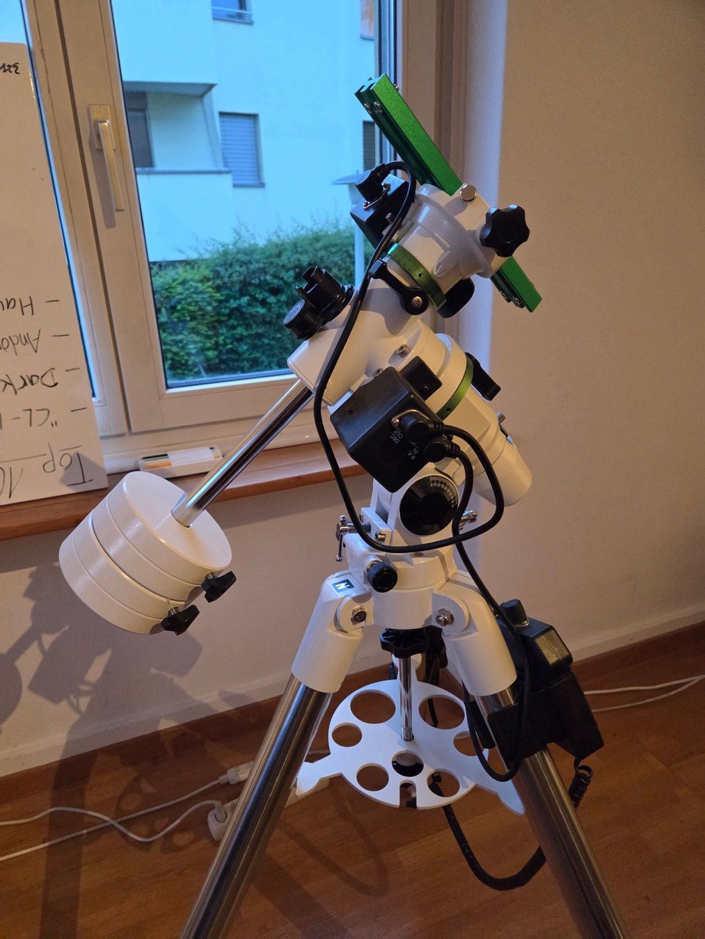 Sky-Watcher Supporti a parete: SkyWatcher EQM-35 Pro Mount & Tripod + Powerbank – Usato da Zürich venduto da samstagern1990 1