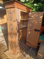 Bauernschrank um 1750 mit Schablonenmalerei