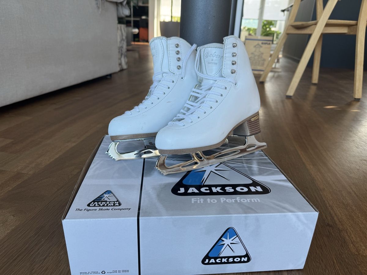 Jackson Patins à glace: Eiskunstlauf-Schlittschuhe Jackson – D'occasion à Gutenswil par Zuknap 1
